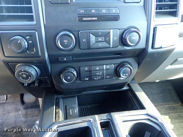 image for item DG2902 2018 Ford F150 SuperCrew pickup truck