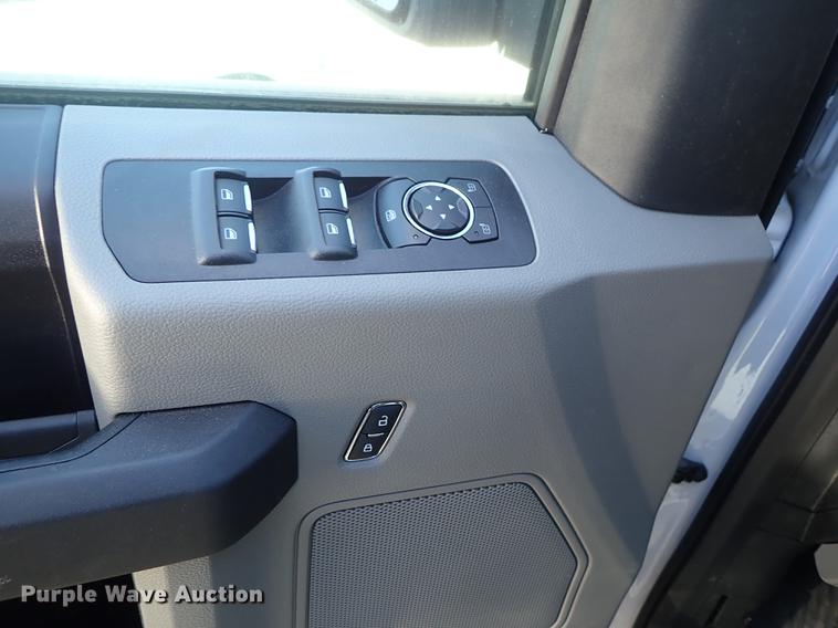 image for item DG2902 2018 Ford F150 SuperCrew pickup truck