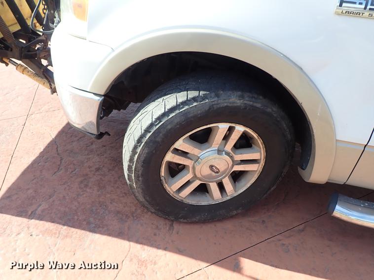 image for item DG2909 2007 Ford F150 SuperCrew pickup truck