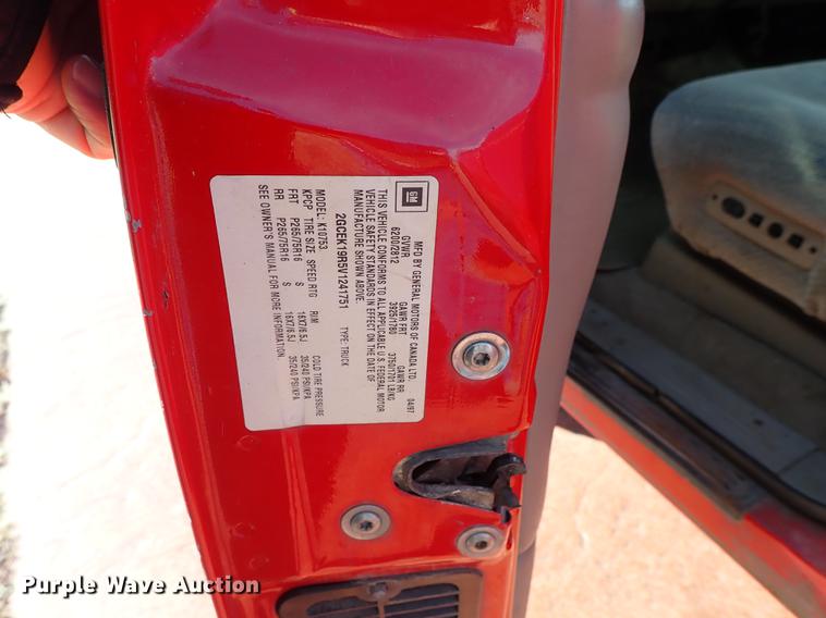 image for item DG2910 1997 Chevrolet K1500 Ext. Cab pickup truck