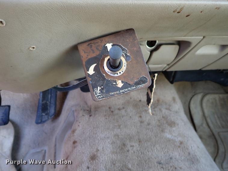 image for item DG2910 1997 Chevrolet K1500 Ext. Cab pickup truck