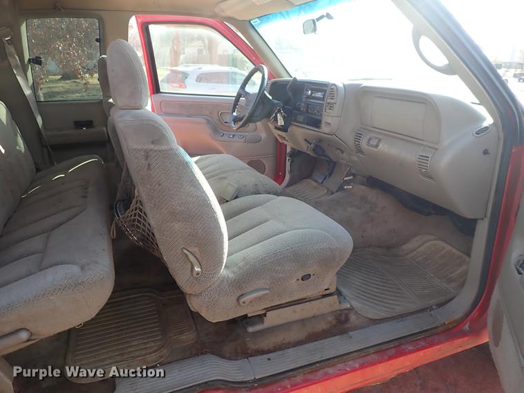 image for item DG2910 1997 Chevrolet K1500 Ext. Cab pickup truck