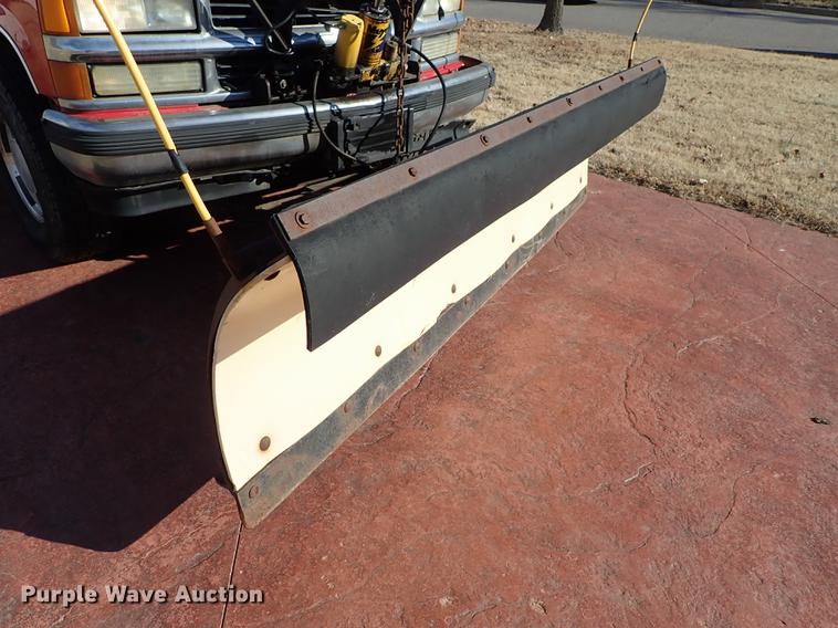 image for item DG2910 1997 Chevrolet K1500 Ext. Cab pickup truck