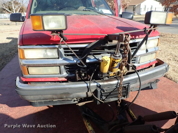 image for item DG2910 1997 Chevrolet K1500 Ext. Cab pickup truck