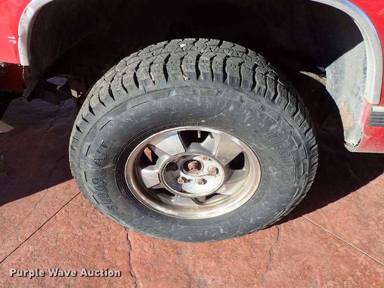 image for item DG2910 1997 Chevrolet K1500 Ext. Cab pickup truck