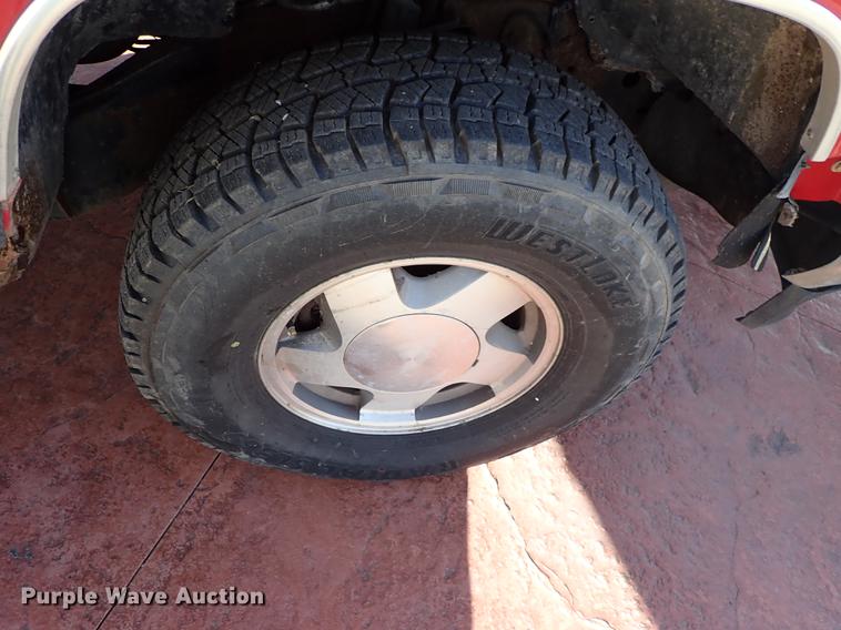 image for item DG2910 1997 Chevrolet K1500 Ext. Cab pickup truck