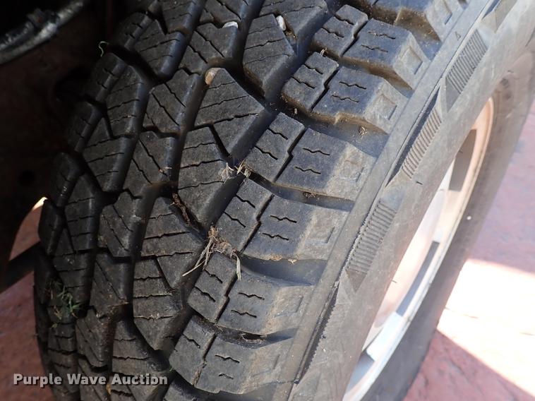 image for item DG2910 1997 Chevrolet K1500 Ext. Cab pickup truck