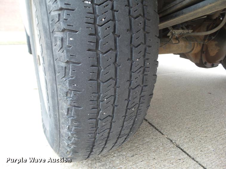 image for item EM9047 2012 Ford F150 Custom pickup truck