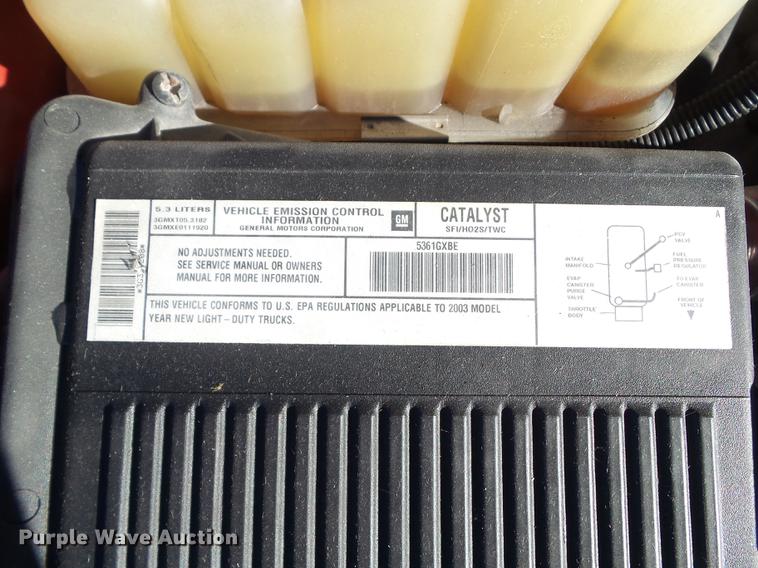 image for item EM9050 2003 Chevrolet Avalanche 1500 pickup truck