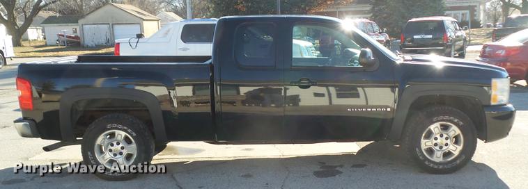 image for item EM9051 2007 Chevrolet Silverado 1500 Ext. Cab pickup truck