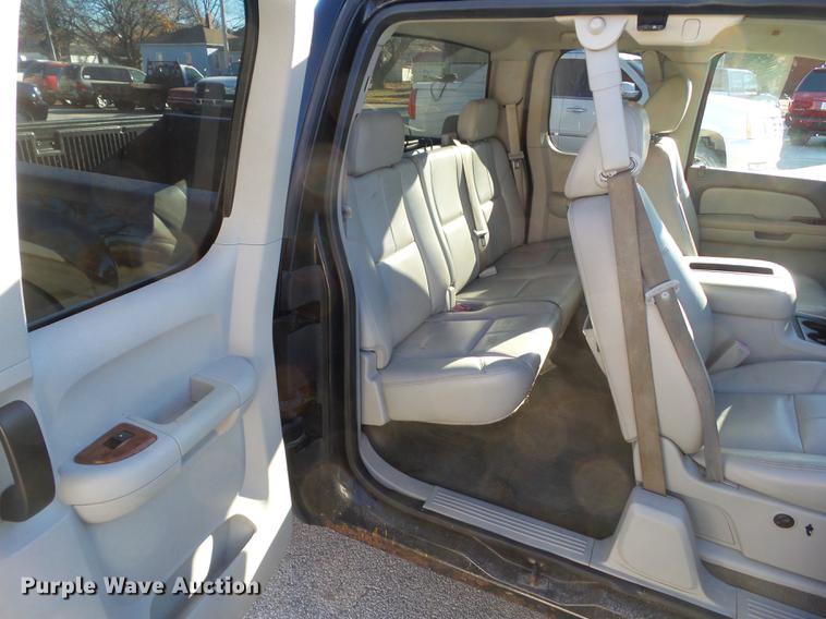 image for item EM9051 2007 Chevrolet Silverado 1500 Ext. Cab pickup truck