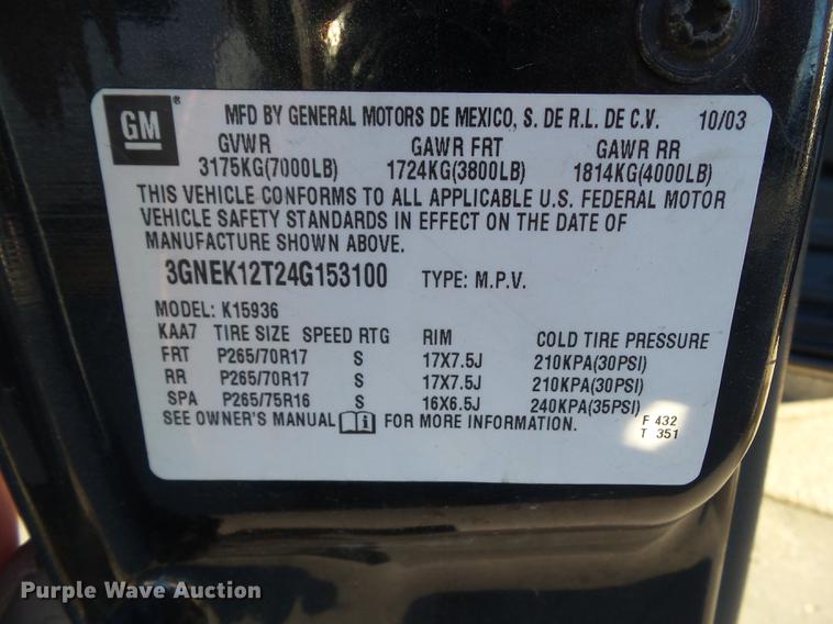 image for item EM9052 2004 Chevrolet Avalanche 1500 pickup truck