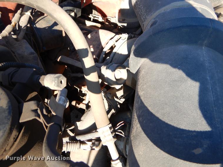 image for item ER9319 1994 Ford F800 digger derrick truck