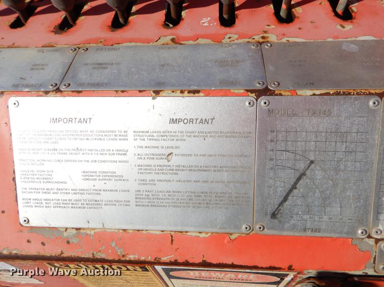 image for item ER9319 1994 Ford F800 digger derrick truck