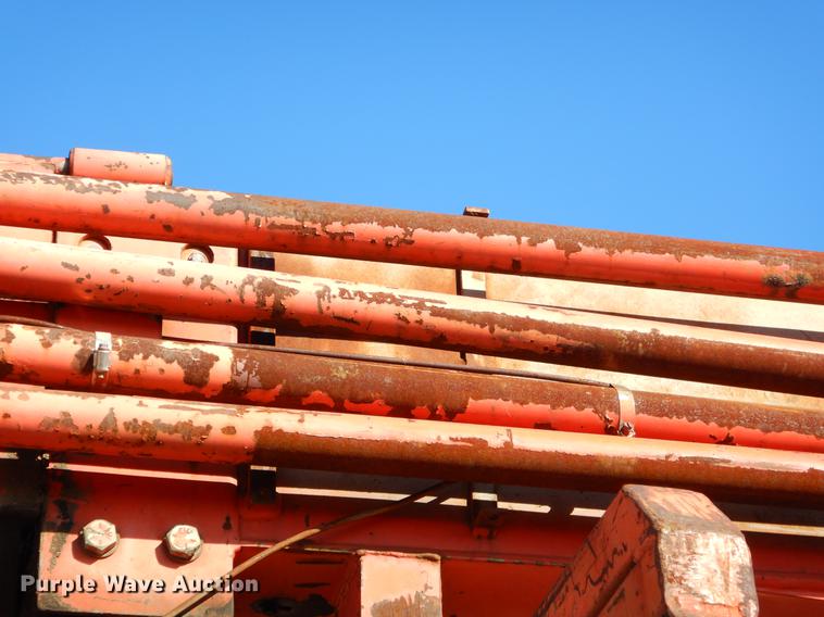 image for item ER9319 1994 Ford F800 digger derrick truck