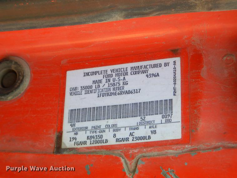 image for item ER9319 1994 Ford F800 digger derrick truck