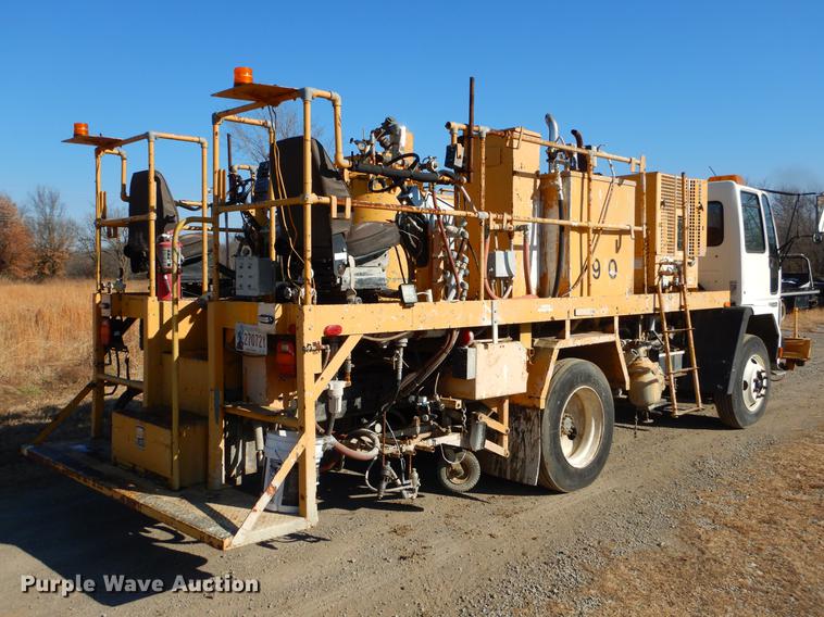 image for item ER9320 1992 Ford CF7000 road striper truck