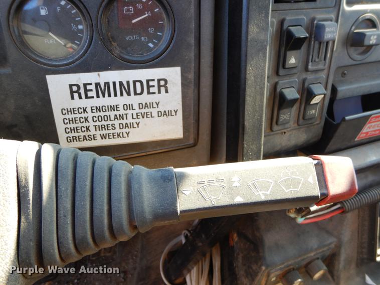 image for item ER9320 1992 Ford CF7000 road striper truck