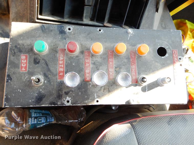 image for item ER9320 1992 Ford CF7000 road striper truck