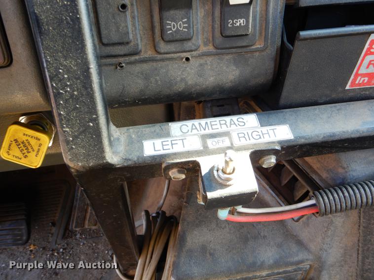 image for item ER9320 1992 Ford CF7000 road striper truck