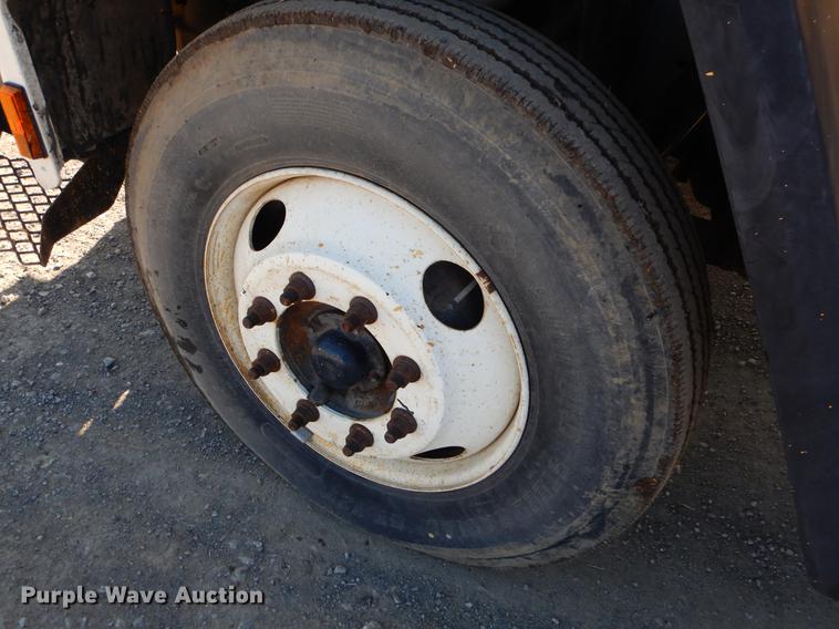 image for item ER9320 1992 Ford CF7000 road striper truck