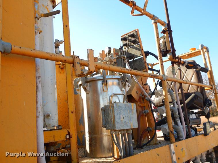 image for item ER9320 1992 Ford CF7000 road striper truck