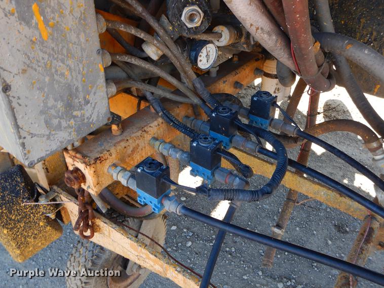 image for item ER9320 1992 Ford CF7000 road striper truck