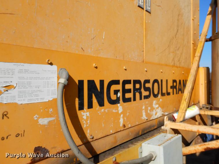 image for item ER9320 1992 Ford CF7000 road striper truck