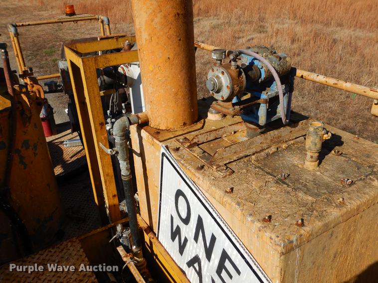 image for item ER9320 1992 Ford CF7000 road striper truck