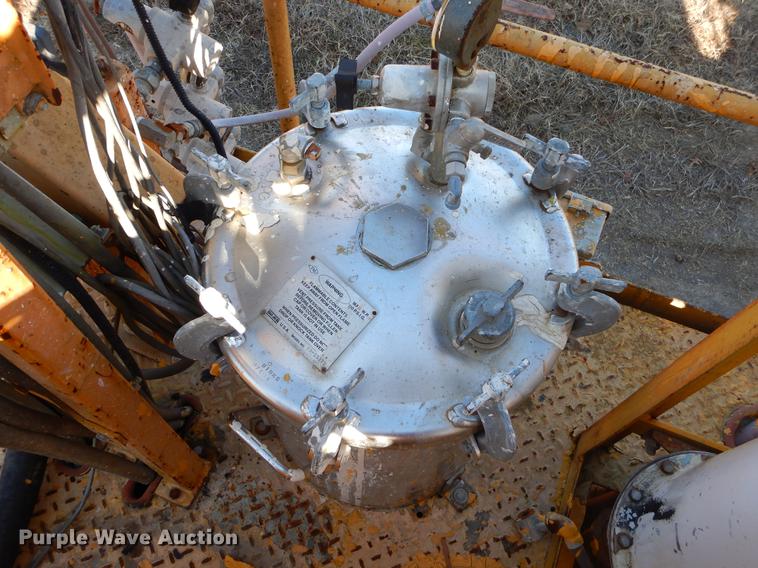 image for item ER9320 1992 Ford CF7000 road striper truck