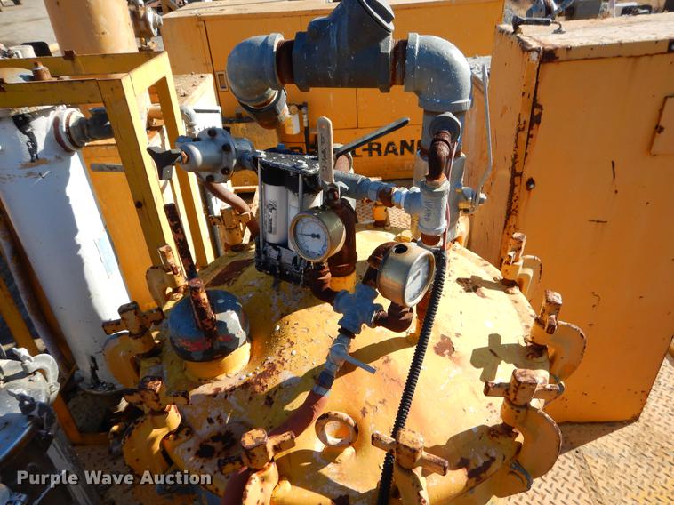 image for item ER9320 1992 Ford CF7000 road striper truck