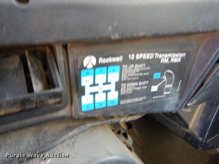 image for item ER9321 1998 International 8100 flatbed truck