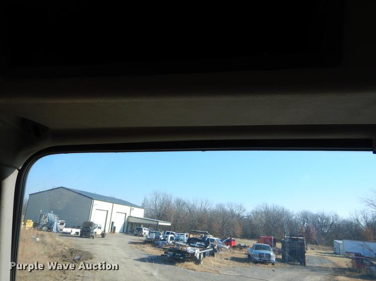 image for item ER9321 1998 International 8100 flatbed truck