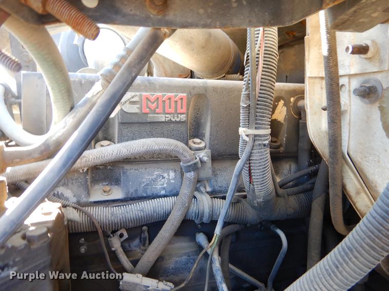 image for item ER9321 1998 International 8100 flatbed truck