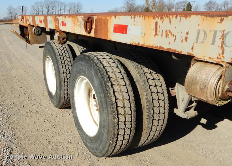 image for item ER9321 1998 International 8100 flatbed truck