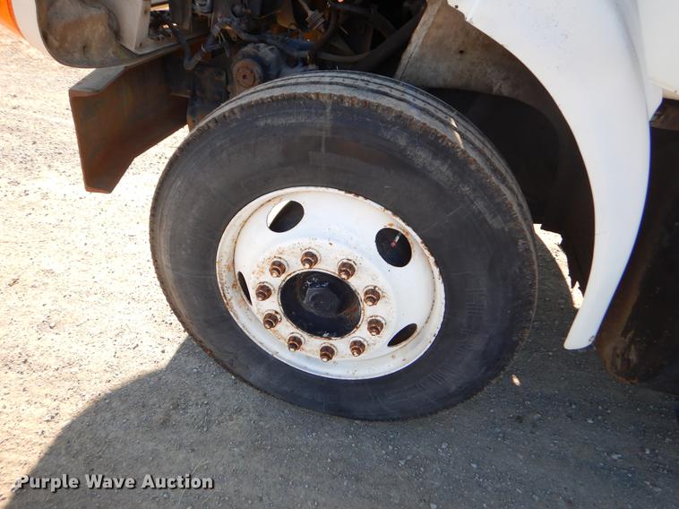 image for item ER9321 1998 International 8100 flatbed truck