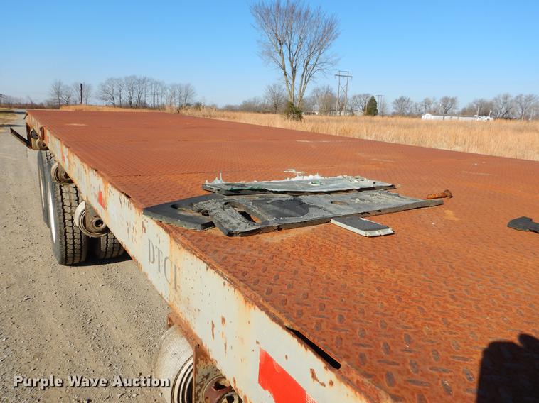 image for item ER9321 1998 International 8100 flatbed truck