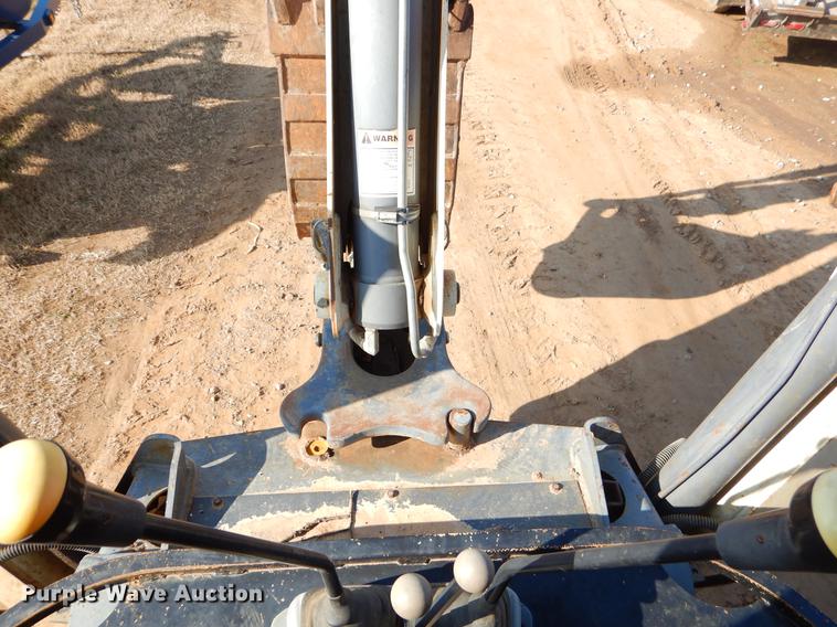 image for item ER9332 2007 Terex 760B backhoe