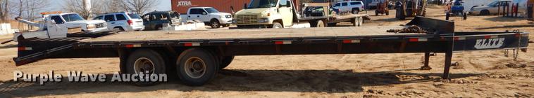 image for item ER9333 2006 Elite equipment trailer