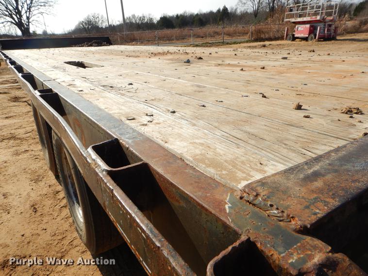 image for item ER9333 2006 Elite equipment trailer