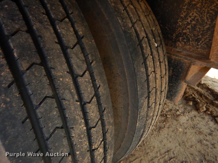 image for item ER9333 2006 Elite equipment trailer