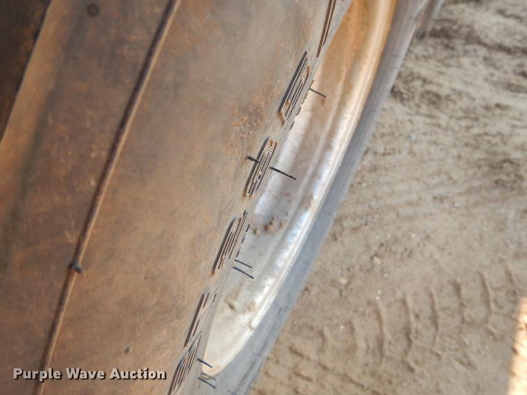 image for item ER9333 2006 Elite equipment trailer