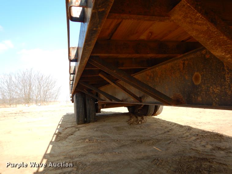 image for item ER9333 2006 Elite equipment trailer