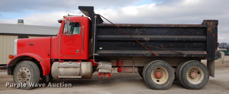image for item ER9337 1991 Peterbilt 379 dump truck
