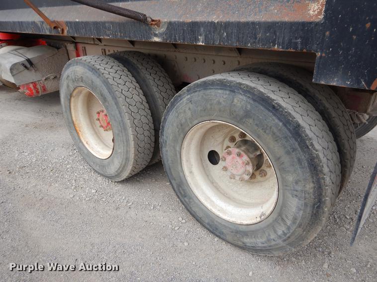 image for item ER9337 1991 Peterbilt 379 dump truck