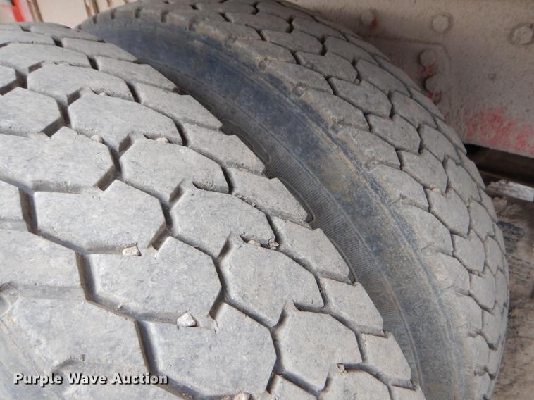 image for item ER9337 1991 Peterbilt 379 dump truck