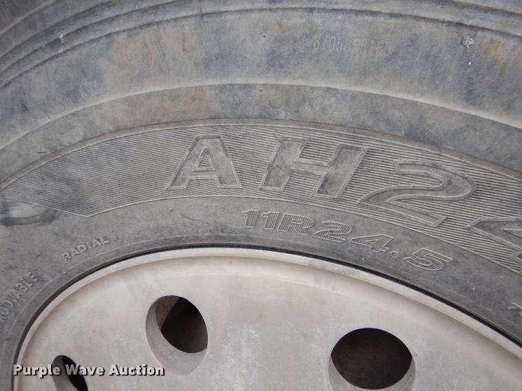 image for item ER9337 1991 Peterbilt 379 dump truck