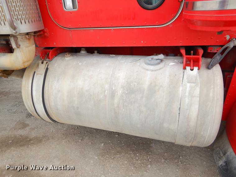 image for item ER9337 1991 Peterbilt 379 dump truck