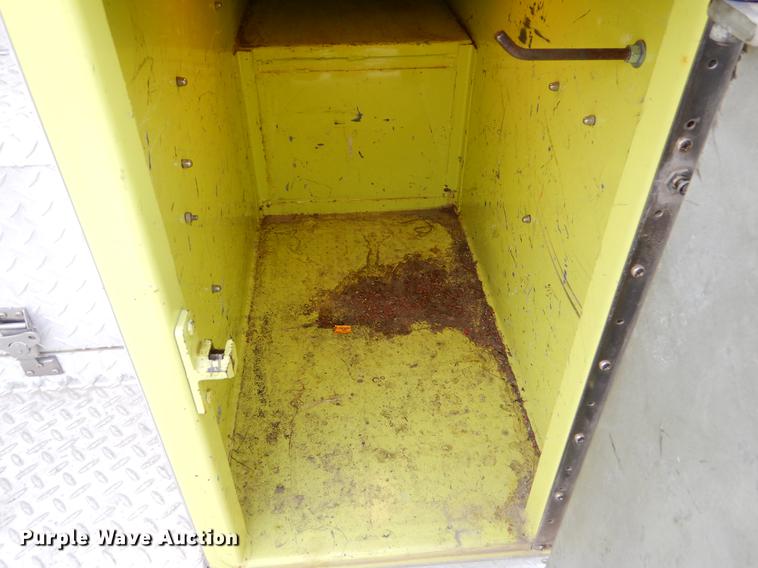 image for item ER9338 1988 Chevrolet C70 fire truck