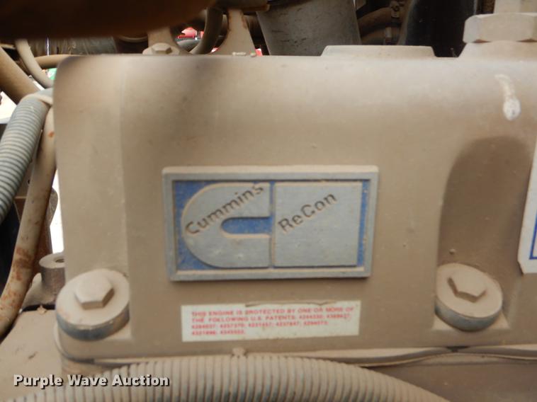 image for item ER9339 1984 International 2374 service truck